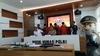 Penipu Online Ditangkap Polisi